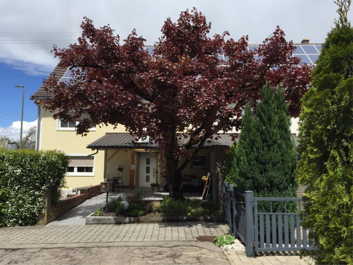 Apartmentvermietung Ingrid Bolkart - Landleben 6 Illertissen Exterior photo